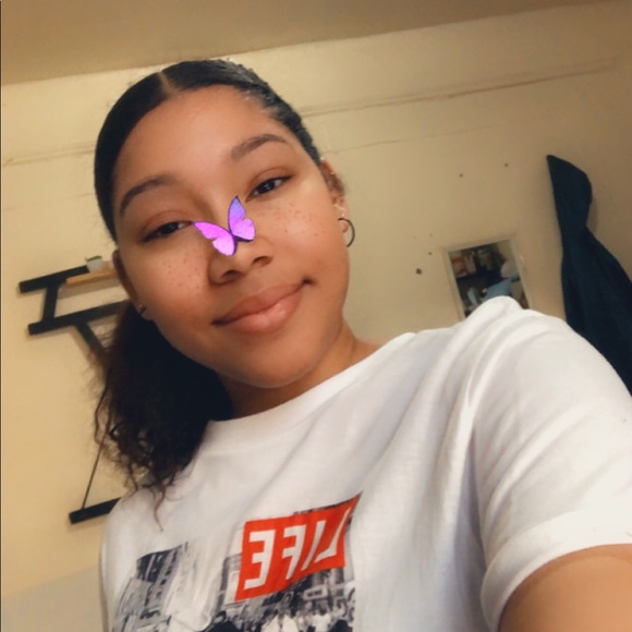 Meet your Posher, Kenya - Picture 1 of 1